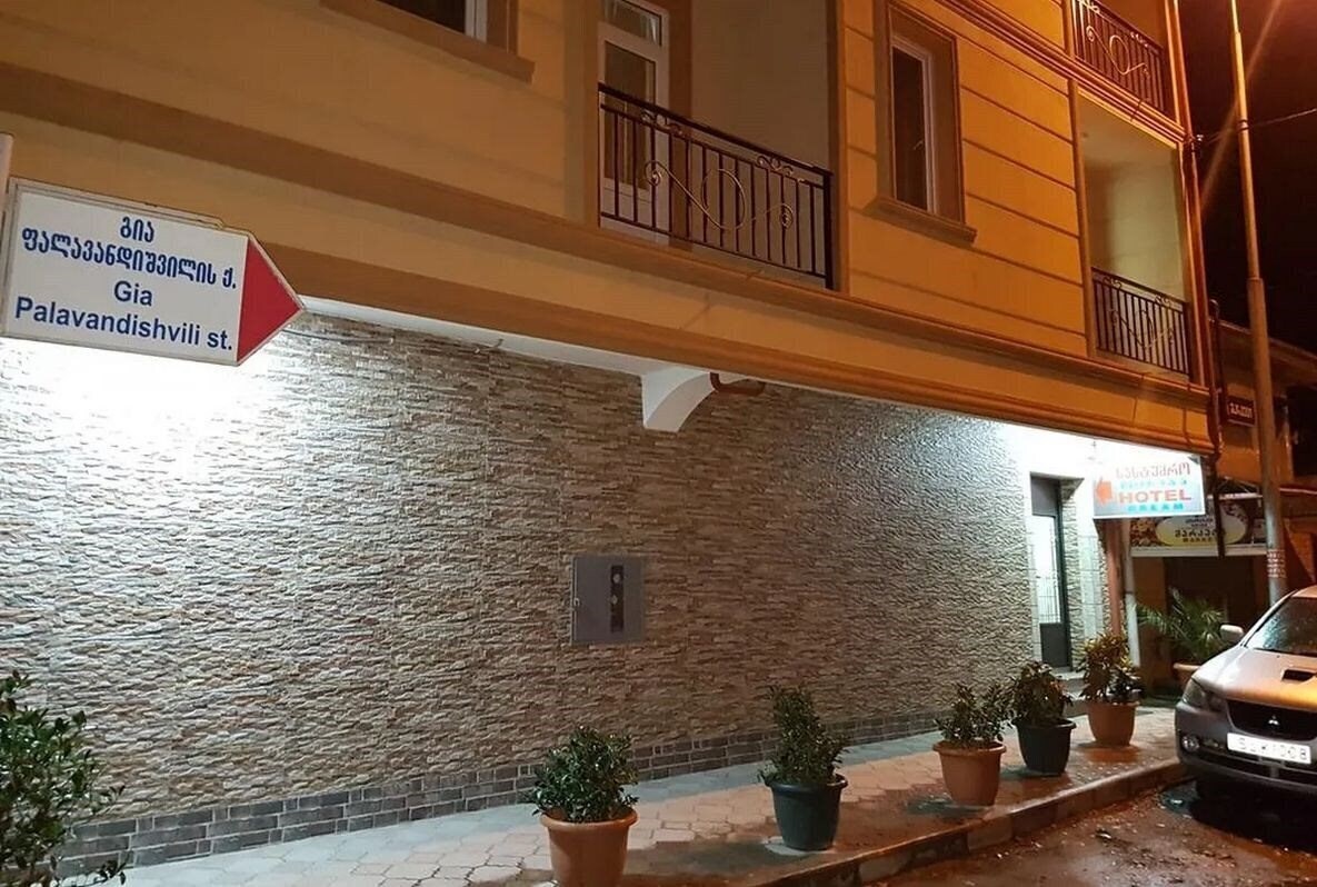 Готель Hotel Dream 2*